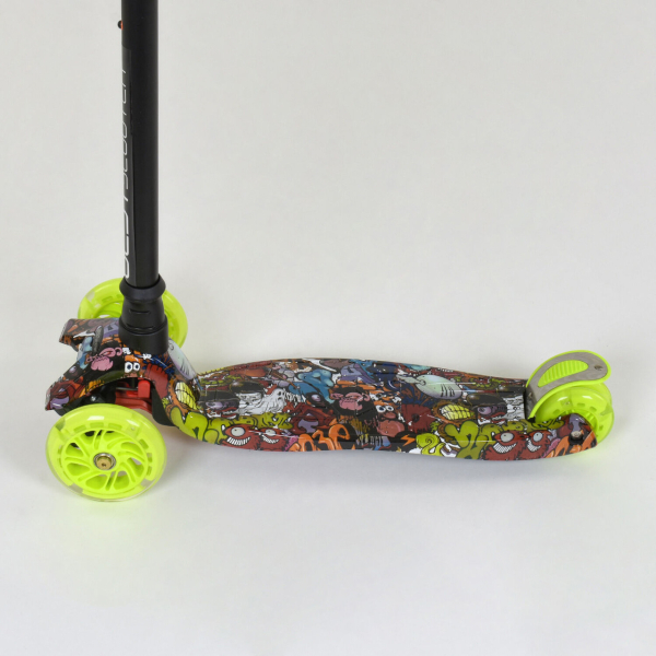 Детский трехколесный самокат пластиковый Best Scooter MAXI А 25470 /779-1325