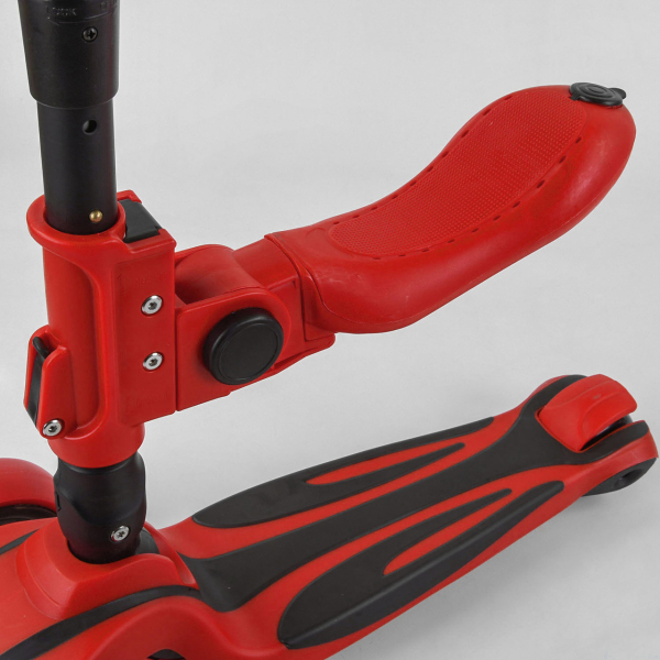 Детский трехколесный самокат с сидением Best Scooter ST-18003