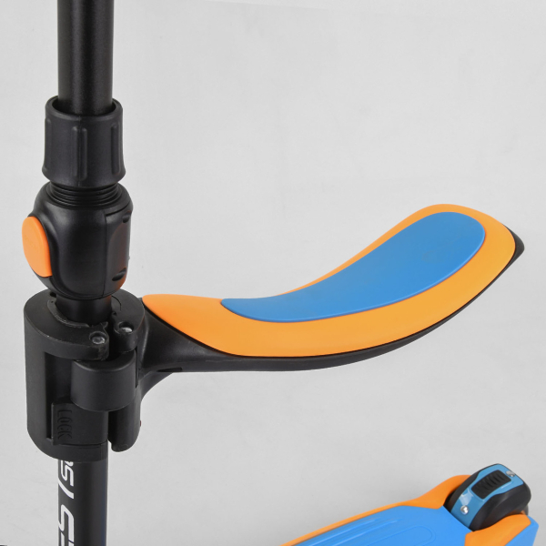 Детский трехколесный самокат с сидением Best Scooter JS-30918