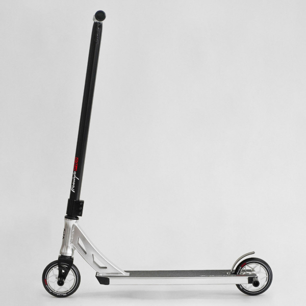 Дитячий трюковий самокат HIC-система d=120мм Best Scooter Freestyle N-31020