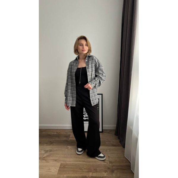 Стильна oversize сорочка в клітинку, в сірому кольорі 