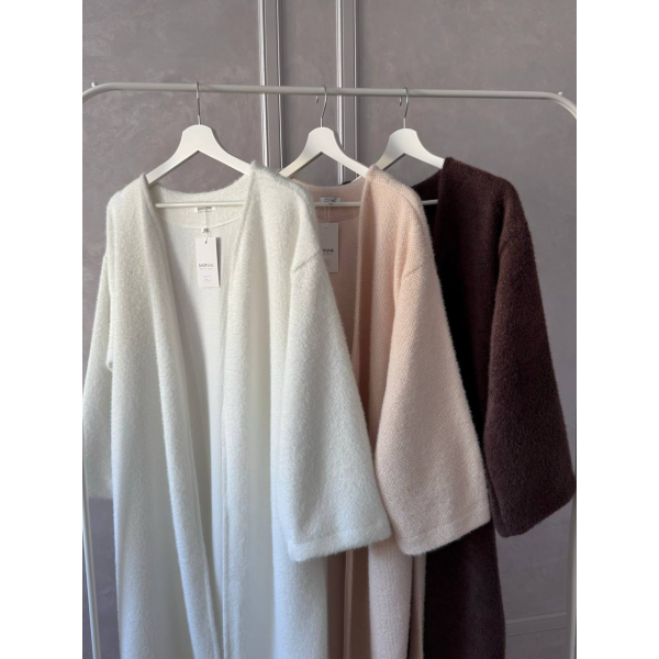 Жіночий кардиган максі довгий oversize трикотажний, в молочному кольорі 
