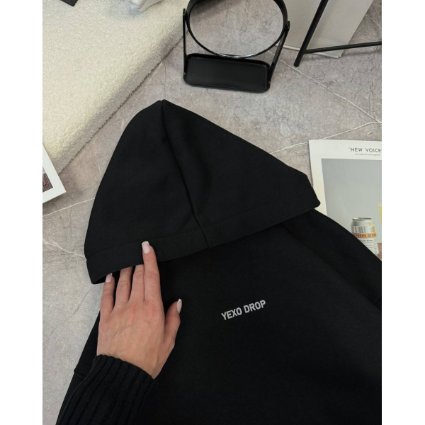 Трендове худі oversize зі стилізованим принтом, в чорному кольорі 42-46