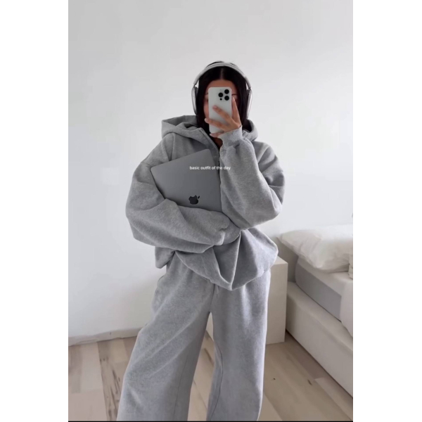 Жіночий сірий костюм oversize з худі та широкими штанами, двусторонній фліс 42-44