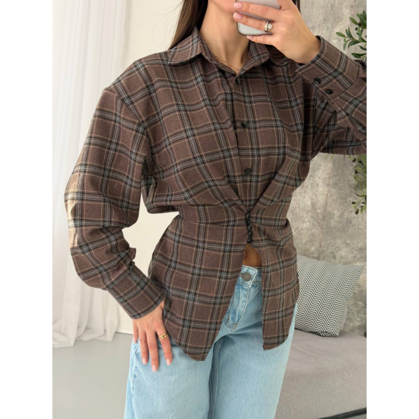 Жіноча сорочка в клітинку з плечиками oversize на ґудзиках, в шоколадному кольорі 42-44