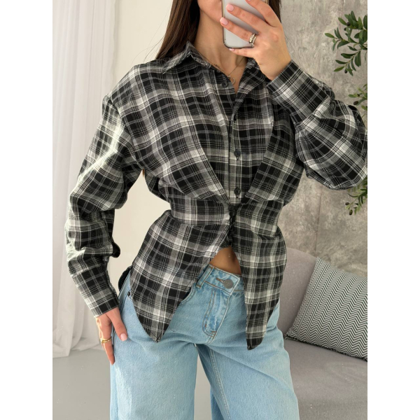 Жіноча сорочка в клітинку з плечиками oversize на ґудзиках, в чорному кольорі 46-48