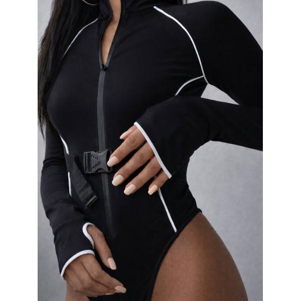 Жіночий боді силуетний з молнією та воротником-стійкою, в чорному кольорі 42-46