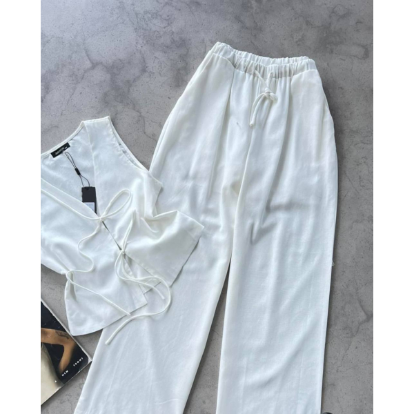 Жіночий костюм з льону з жилеткою та штанами, колір світлий беж 46-48