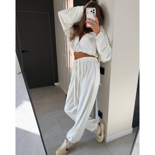 Жіночий костюм oversize велюр 3D-накатка, колір чорний 42-46